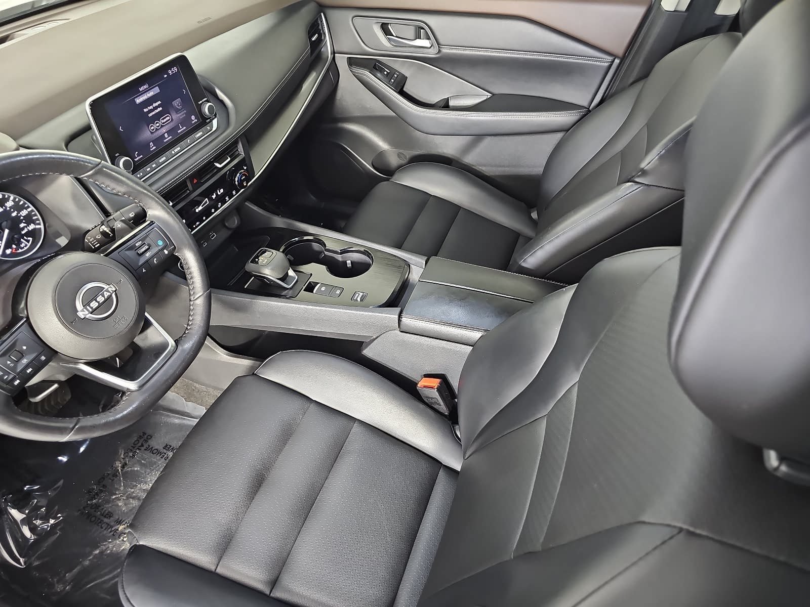 Used 2023 Nissan Rogue SV w/ SV Premium B Package FWD image 16
