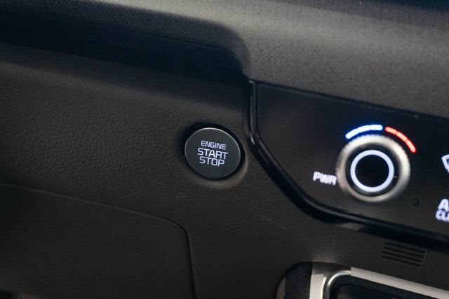 Used 2026 Kia Carnival EX FWD image 33