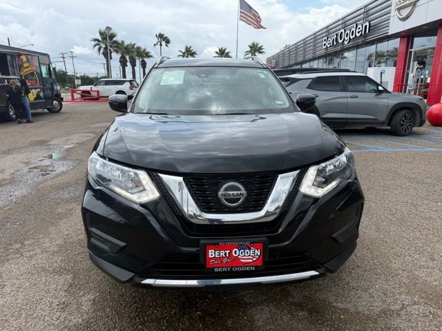 Used 2020 Nissan Rogue SV image 2