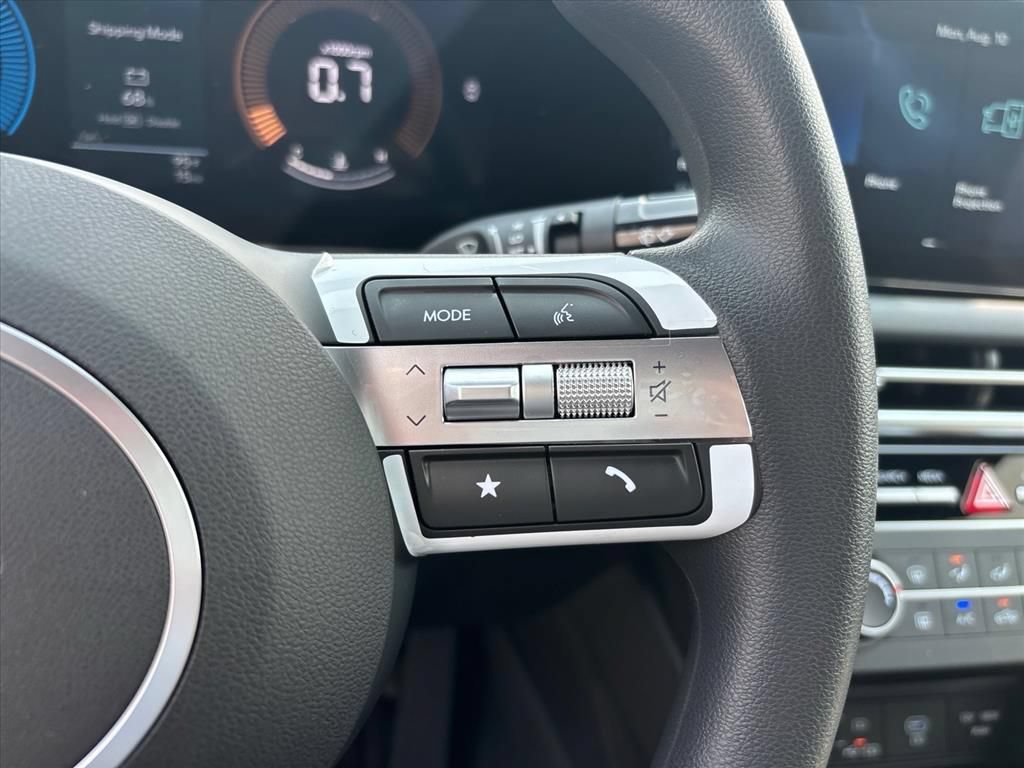 New 2026 Hyundai Santa Cruz SE FWD image 16