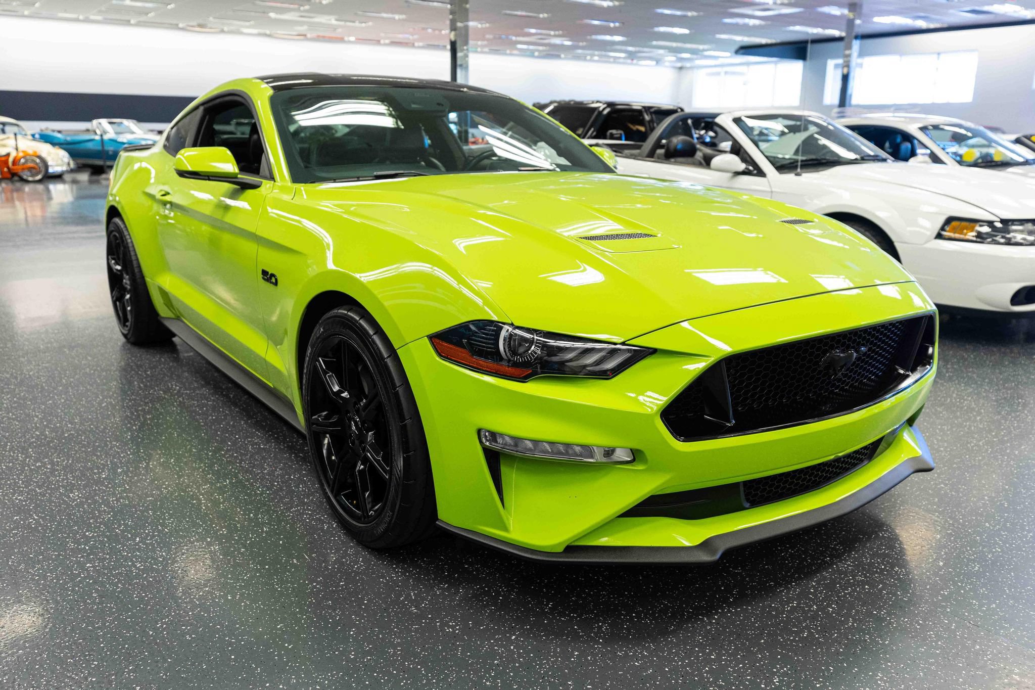 Used 2020 Ford Mustang GT Premium w/ Equipment Group 401A RWD image 3