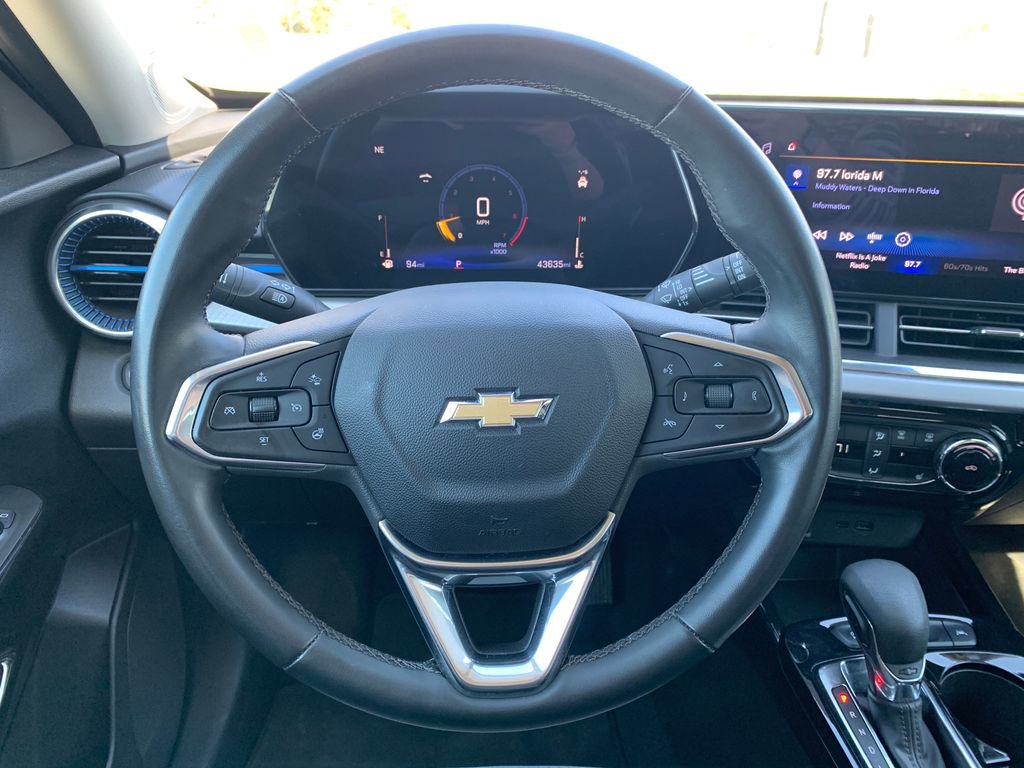 Used 2024 Chevrolet Trax LT w/ Driver Confidence Package image 11