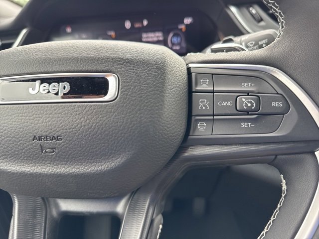 New 2025 Jeep Grand Cherokee L Laredo w/ Luxury Tech Group I image 18