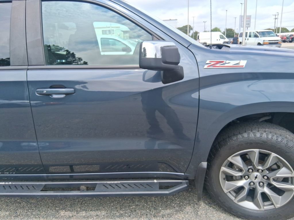 Used 2021 Chevrolet Silverado 1500 LT AWD/4WD image 4