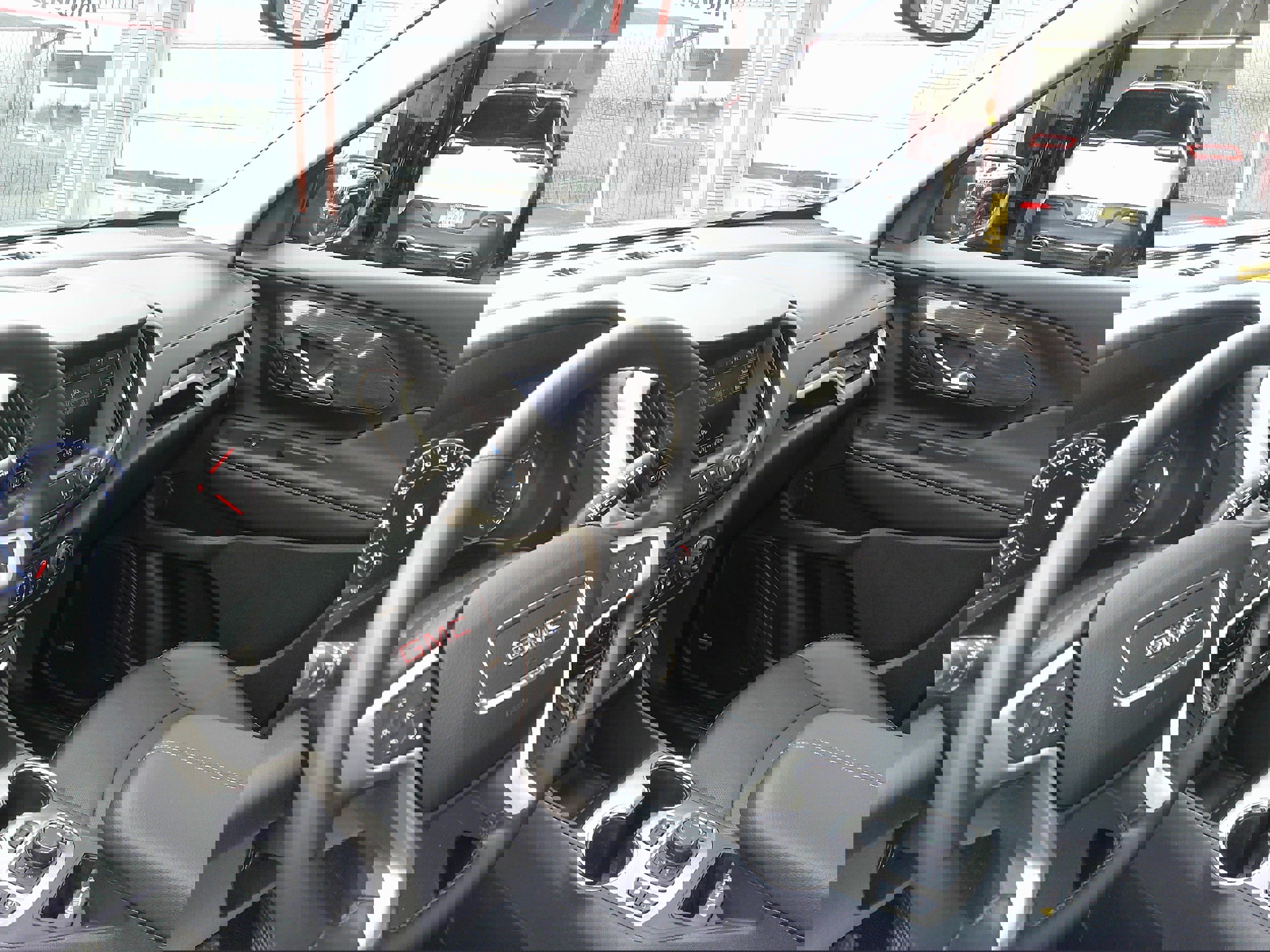 Used 2024 GMC Terrain Denali w/ Denali Premium Package image 21