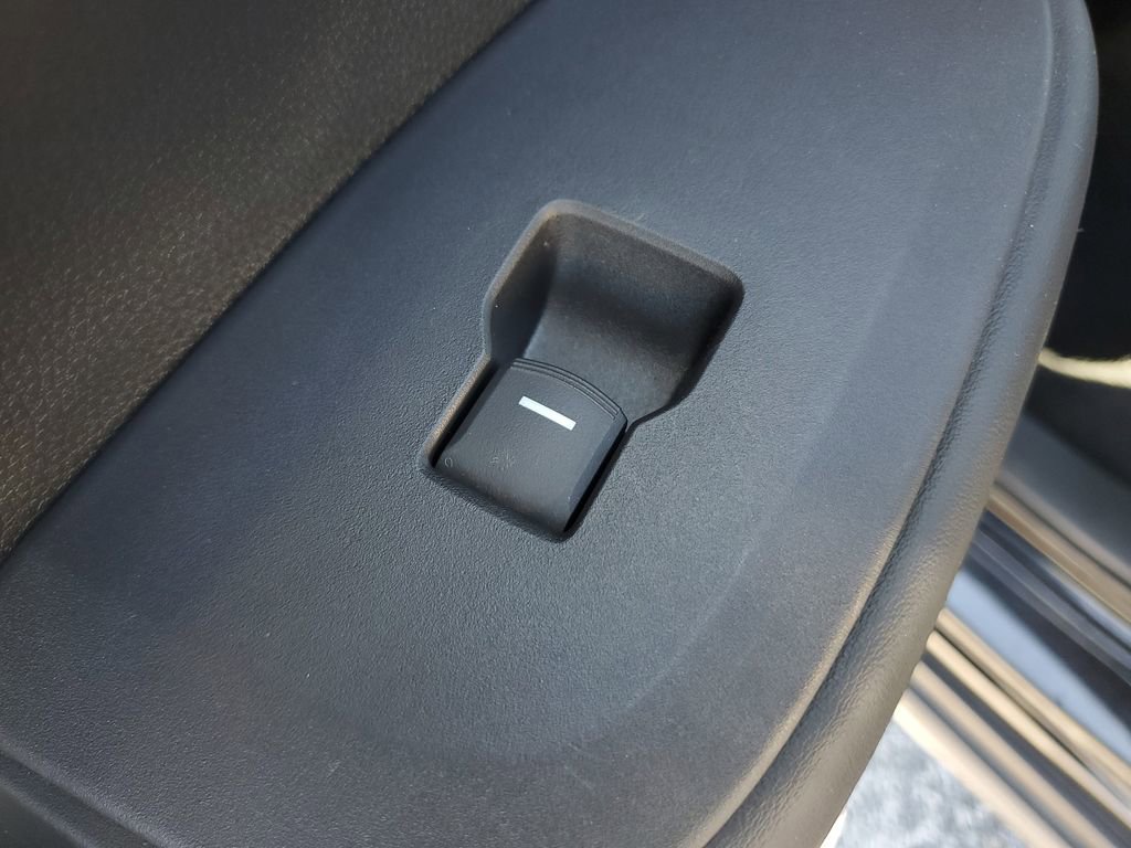 Used 2025 Honda HR-V LX image 15