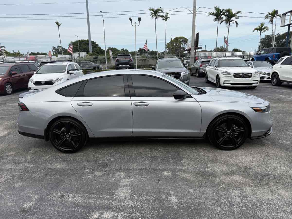 Used 2024 Honda Accord Sport image 8