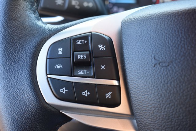 Used 2022 Ford Explorer XLT w/ Equipment Group 202A image 22