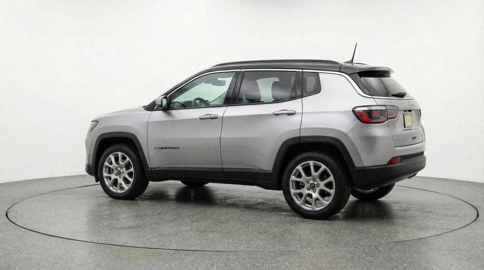 Used 2025 Jeep Compass Limited AWD/4WD image 9
