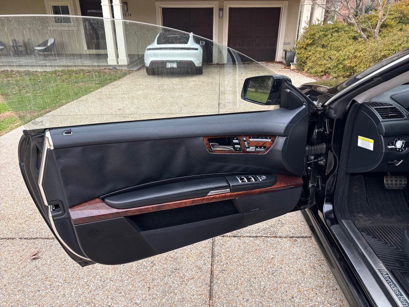 Used 2010 Mercedes-Benz CL 550 4MATIC image 10