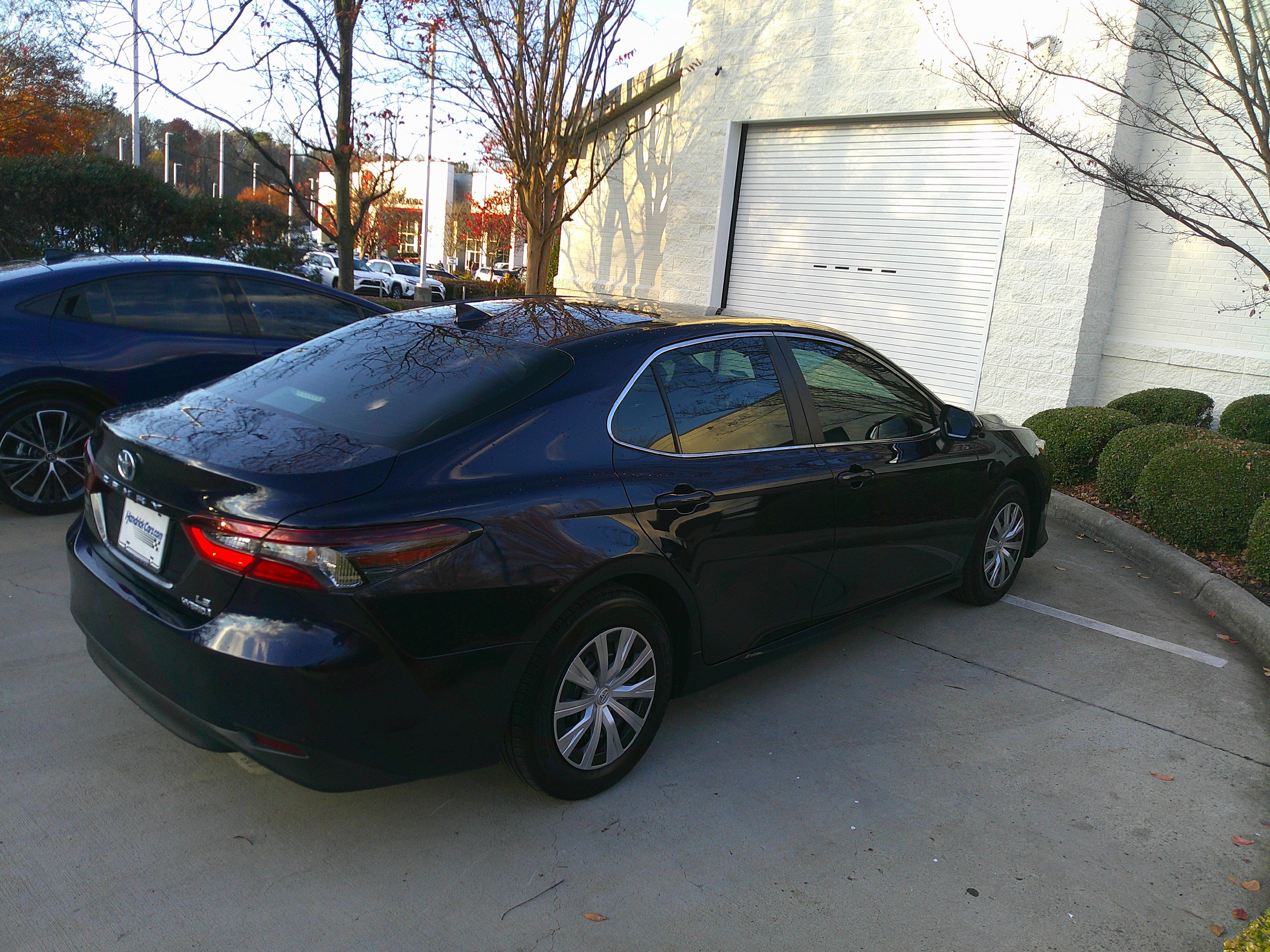 Used 2022 Toyota Camry LE image 13