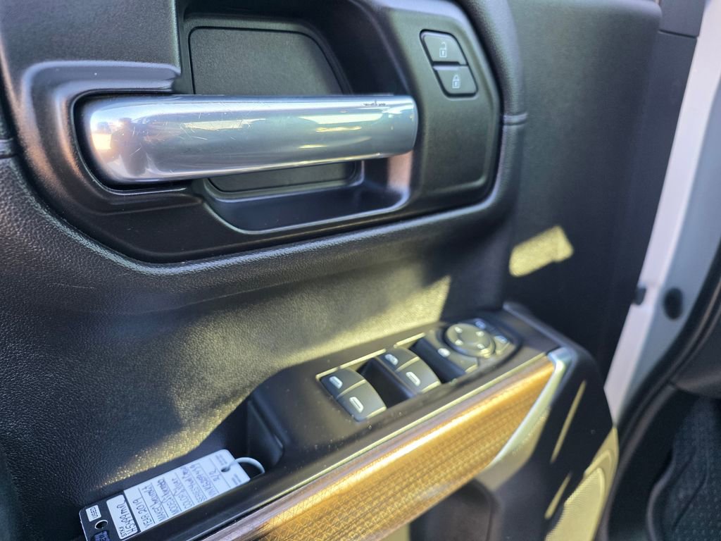 Used 2019 Chevrolet Silverado 1500 LT w/ Texas Edition image 13