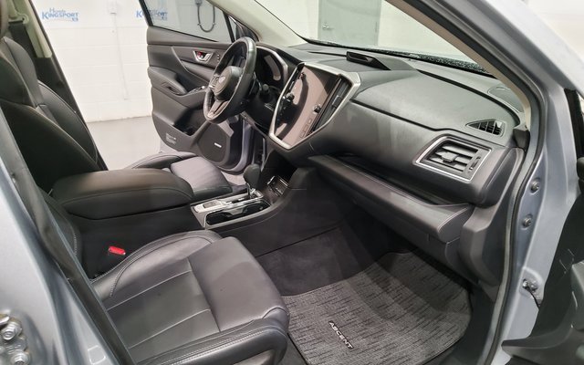 Used 2024 Subaru Ascent Limited w/ Technology Package image 16