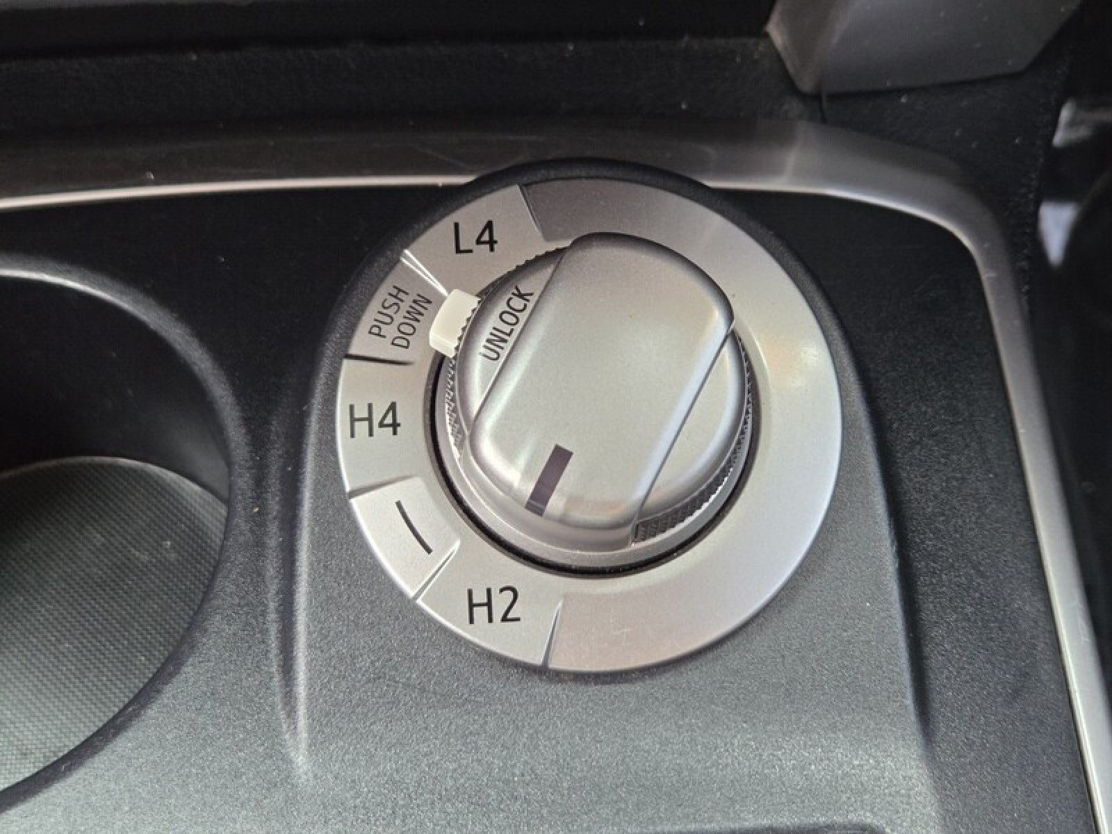 Used 2020 Toyota 4Runner SR5 AWD/4WD image 32