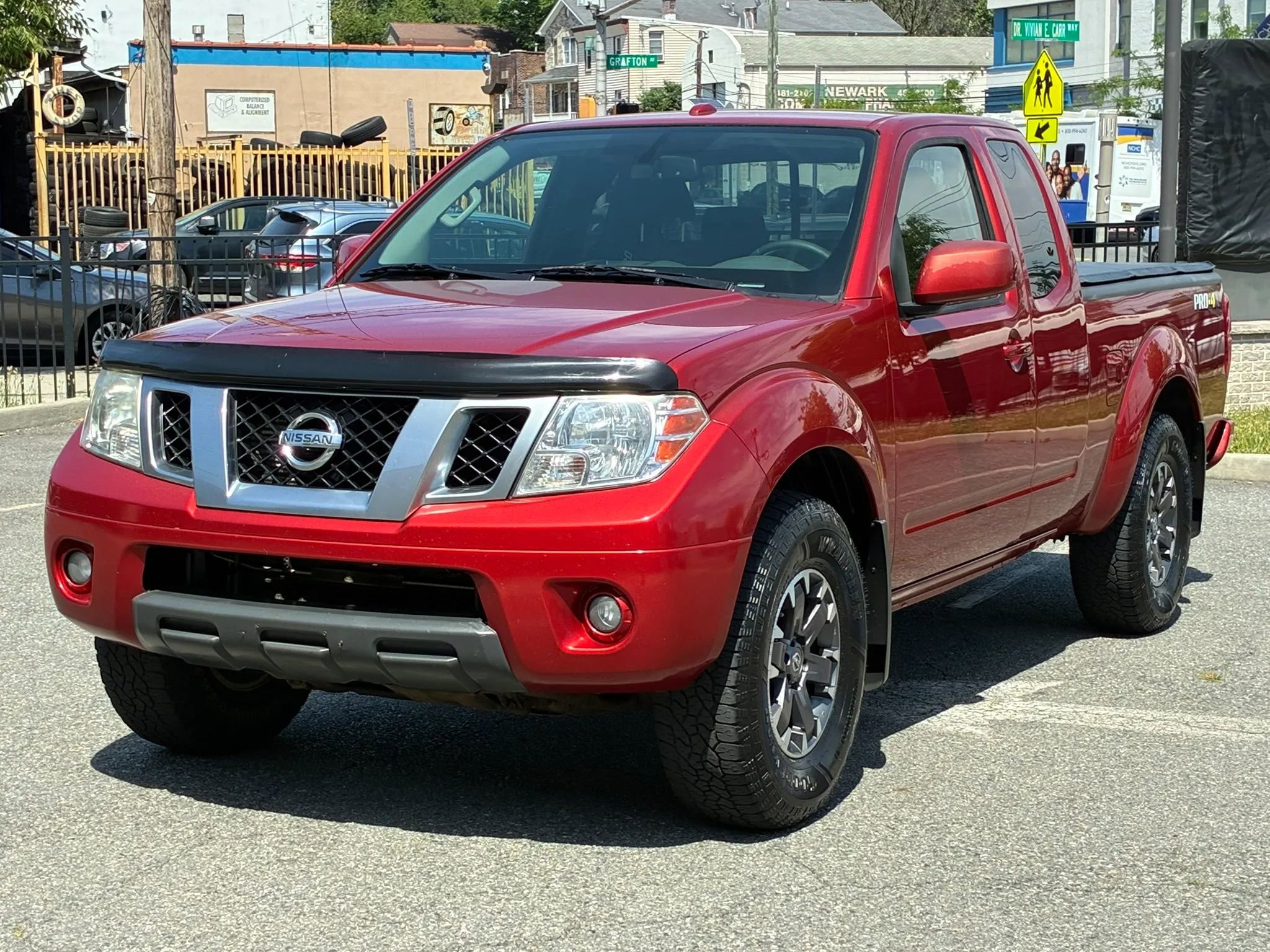 Used 2014 Nissan Frontier PRO-4X AWD/4WD image 1