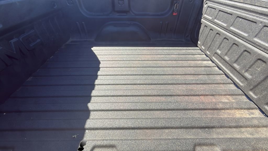 Used 2018 GMC Sierra 1500 SLT image 15