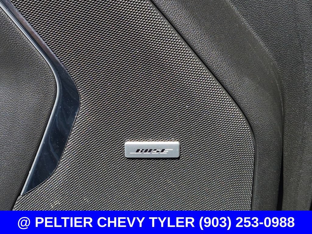Used 2023 GMC Yukon SLT AWD/4WD image 33
