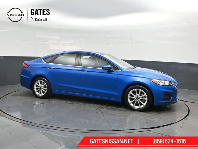 Used 2019 Ford Fusion SE image 1
