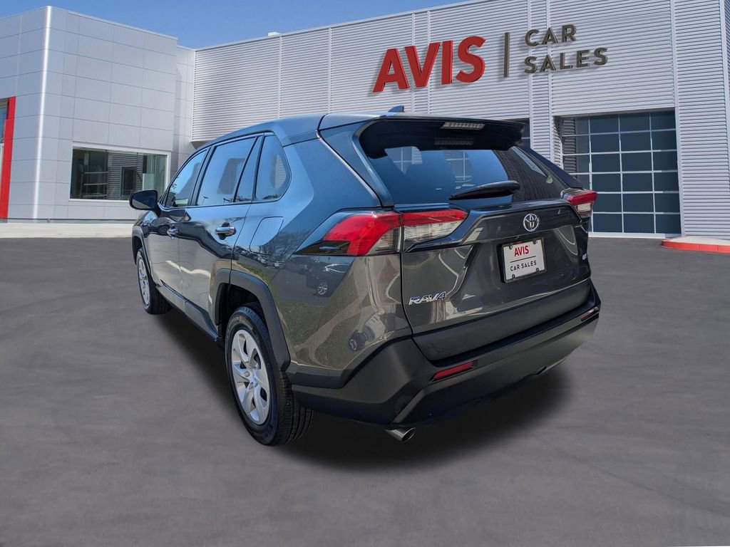 Used 2024 Toyota RAV4 LE image 41