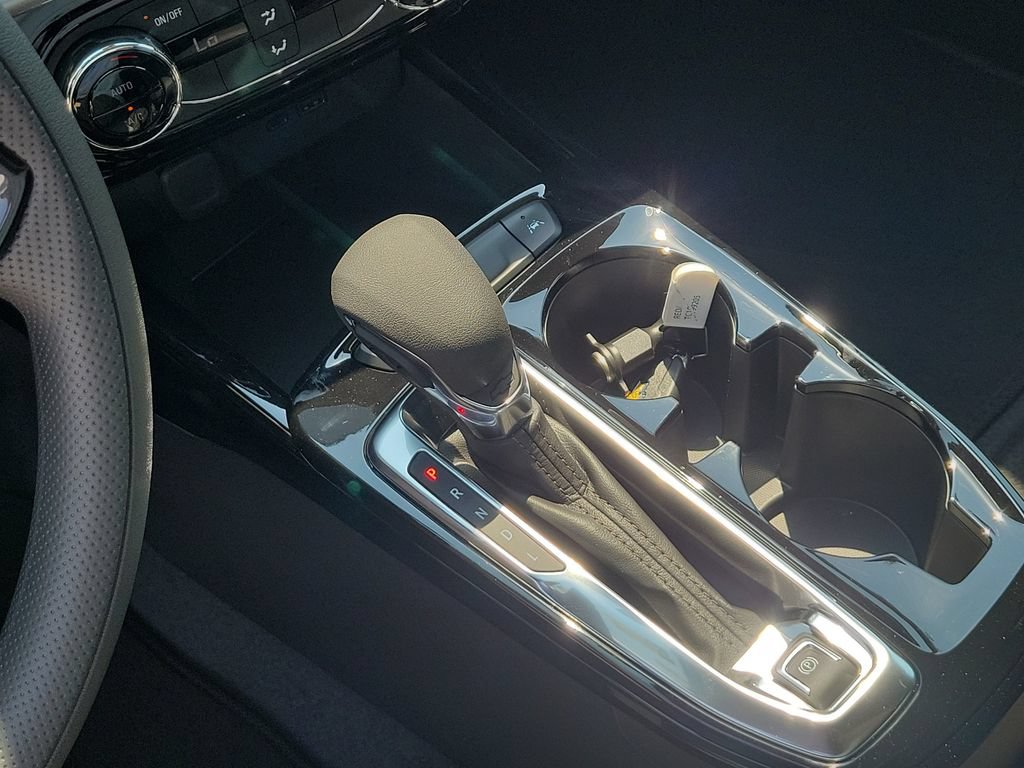 New 2026 Chevrolet Trax LT FWD image 32
