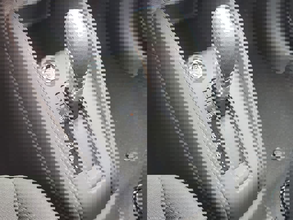 New 2025 Nissan Kicks Play S FWD image 12