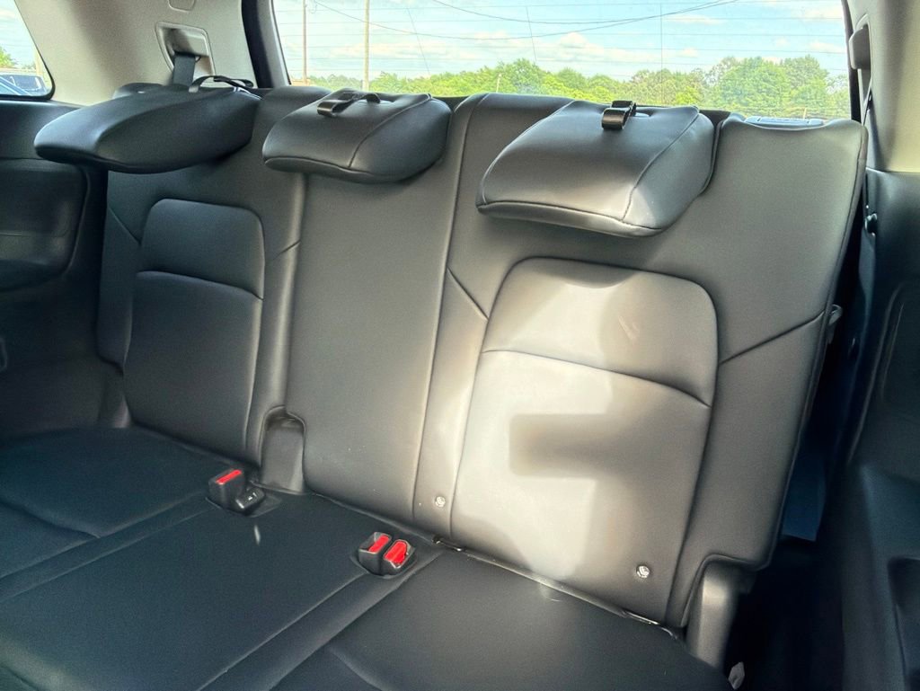 Used 2023 Nissan Pathfinder Platinum FWD image 15