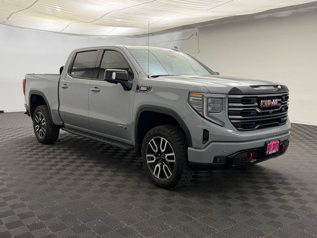 Used 2025 GMC Sierra 1500 AT4 w/ Technology Package AWD/4WD image 7