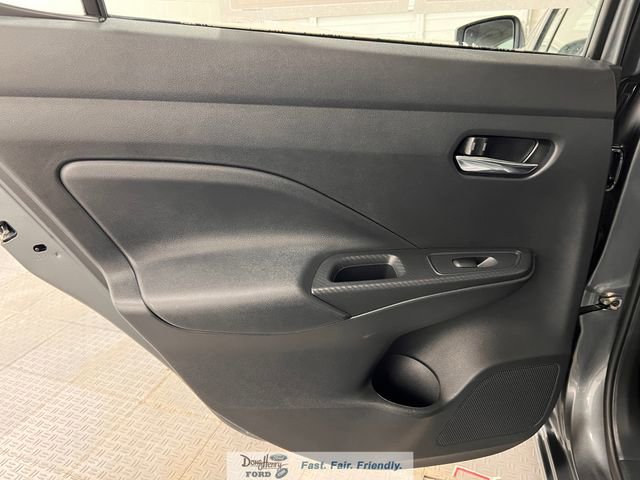 Used 2025 Nissan Versa SV FWD image 26