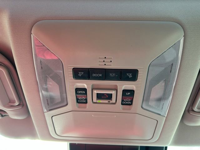 Used 2023 Toyota RAV4 XLE Premium image 53