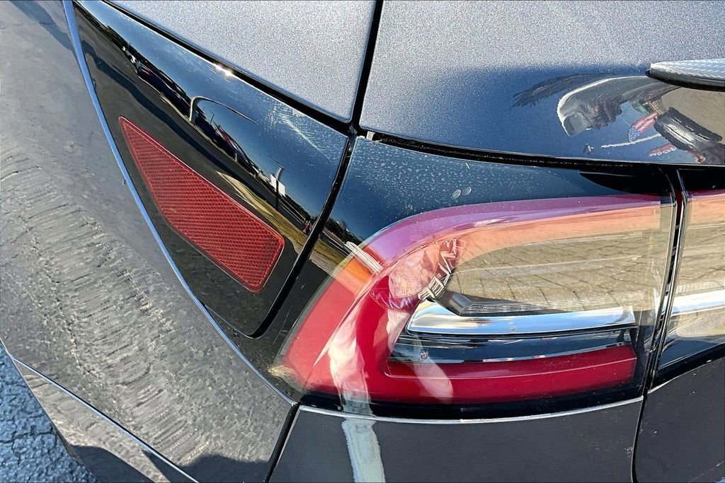 Used 2021 Tesla Model 3 Performance image 20