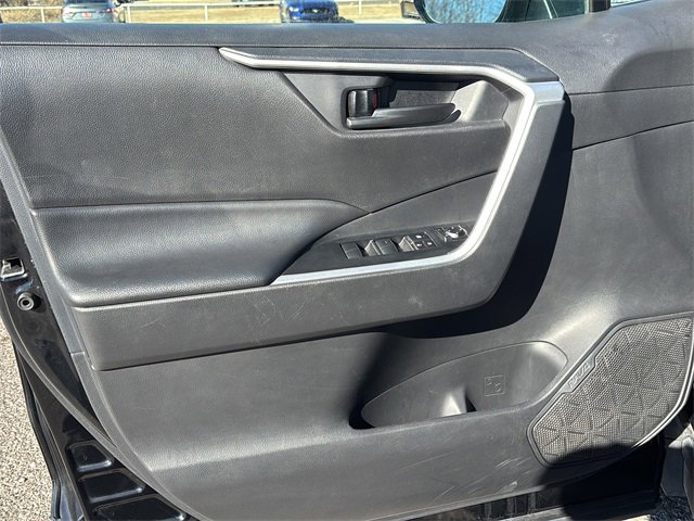 Used 2024 Toyota RAV4 LE image 17