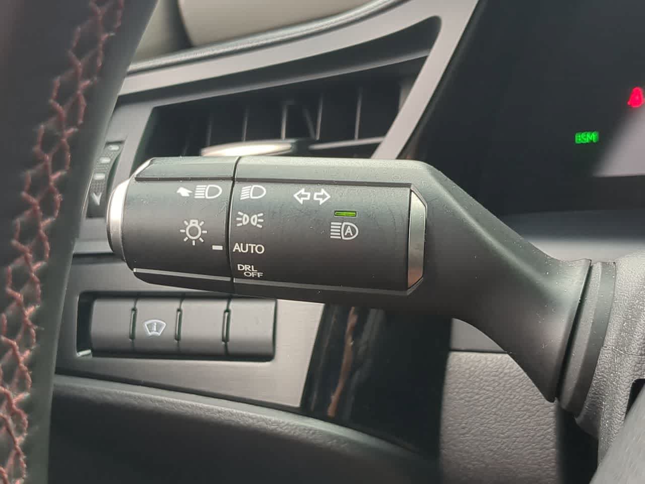 Used 2022 Lexus ES 300h F Sport w/ Accessory Package 2 FWD image 26