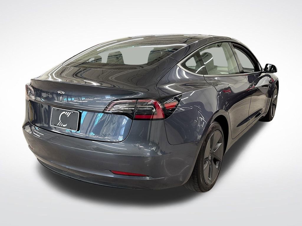 Used 2023 Tesla Model 3 Standard Range image 5