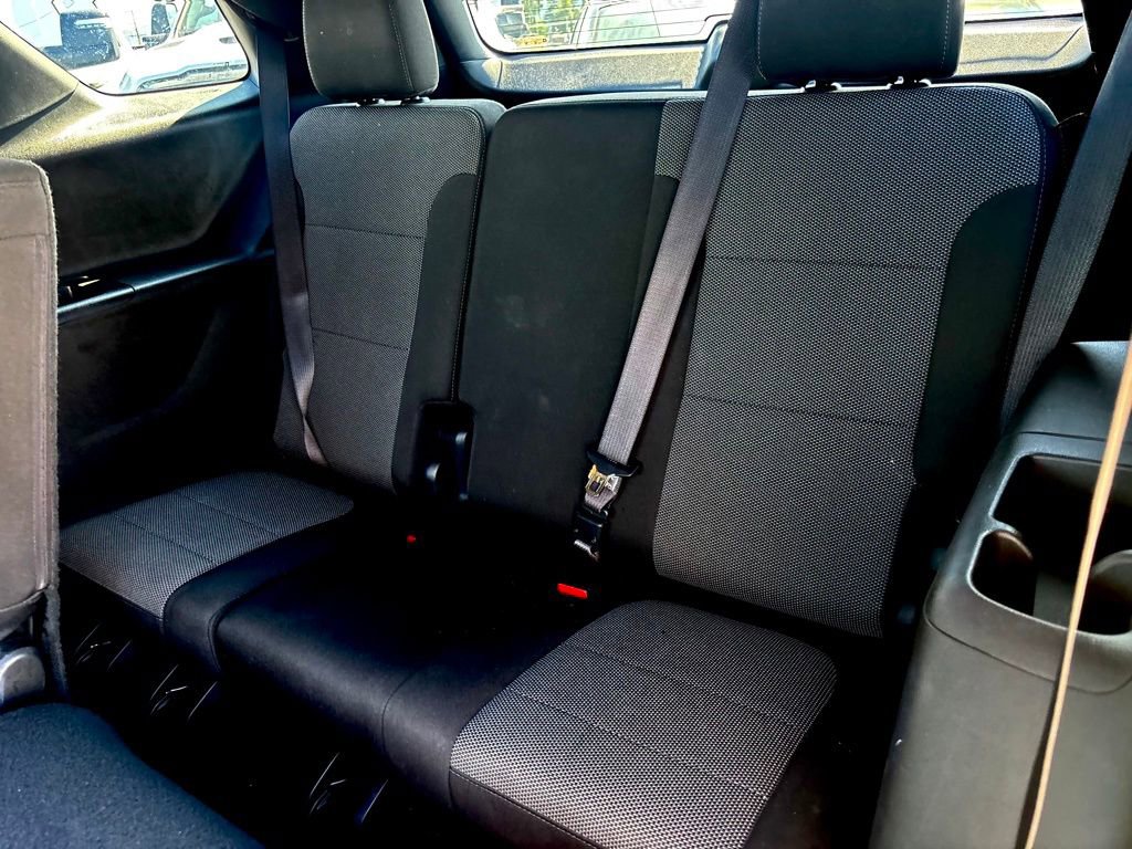 Used 2023 Chevrolet Traverse LT image 22