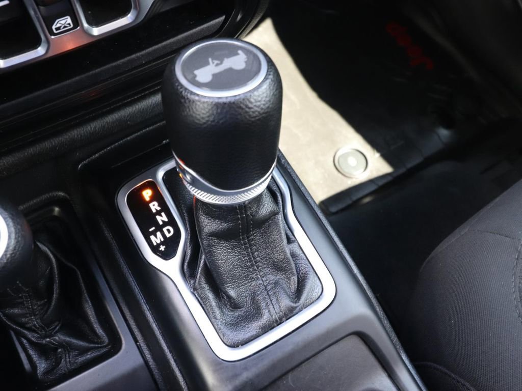 Used 2022 Jeep Wrangler Unlimited Sport image 24