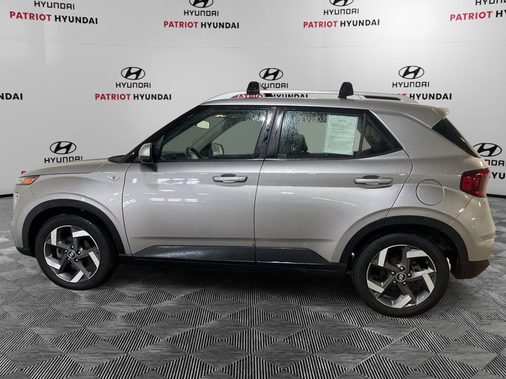Certified 2023 Hyundai Venue SEL image 7