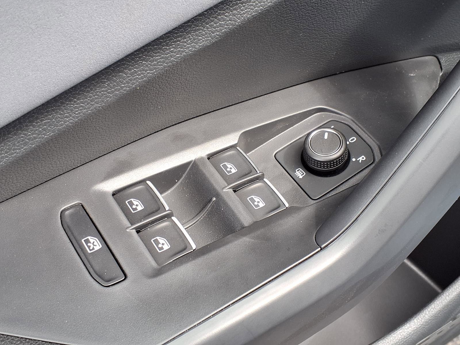 New 2026 Volkswagen Jetta SE image 6