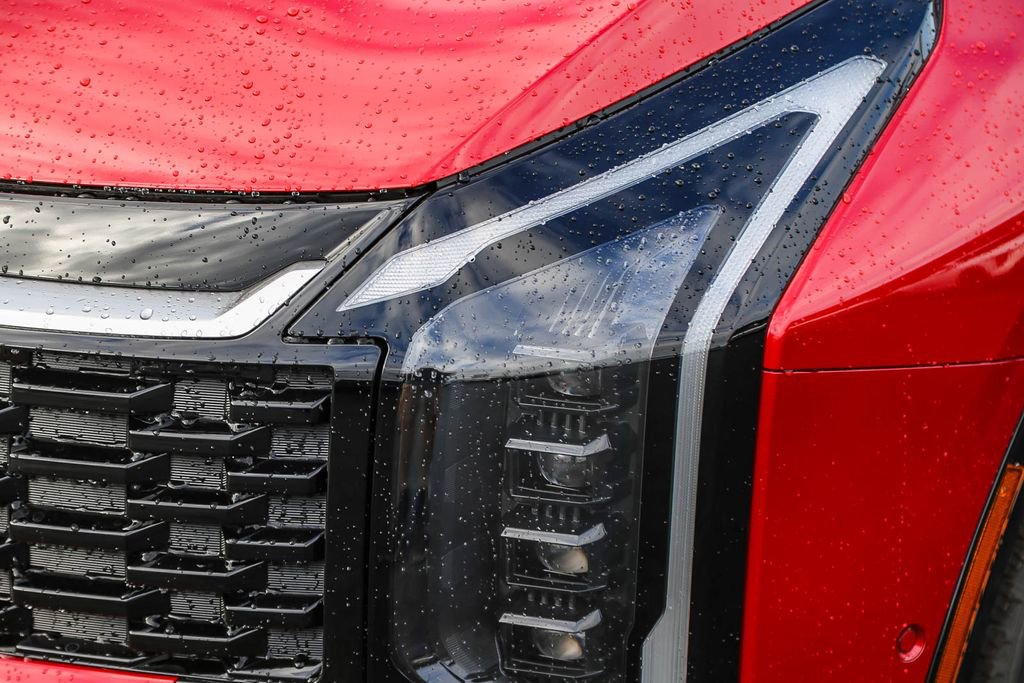 Certified 2026 Kia Sportage SX AWD/4WD image 5