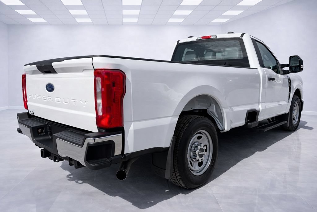 Used 2023 Ford F350 XL w/ XL Chrome Package RWD image 7