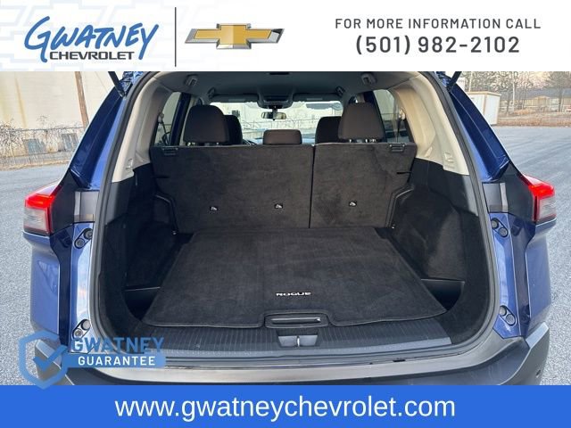 Used 2023 Nissan Rogue SV image 29