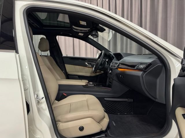 Used 2010 Mercedes-Benz E 350 4MATIC Sedan image 7