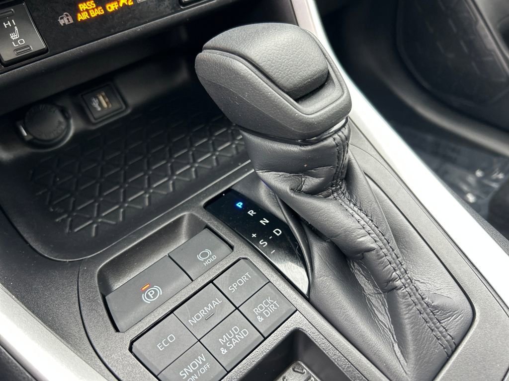 Certified 2024 Toyota RAV4 XLE image 16