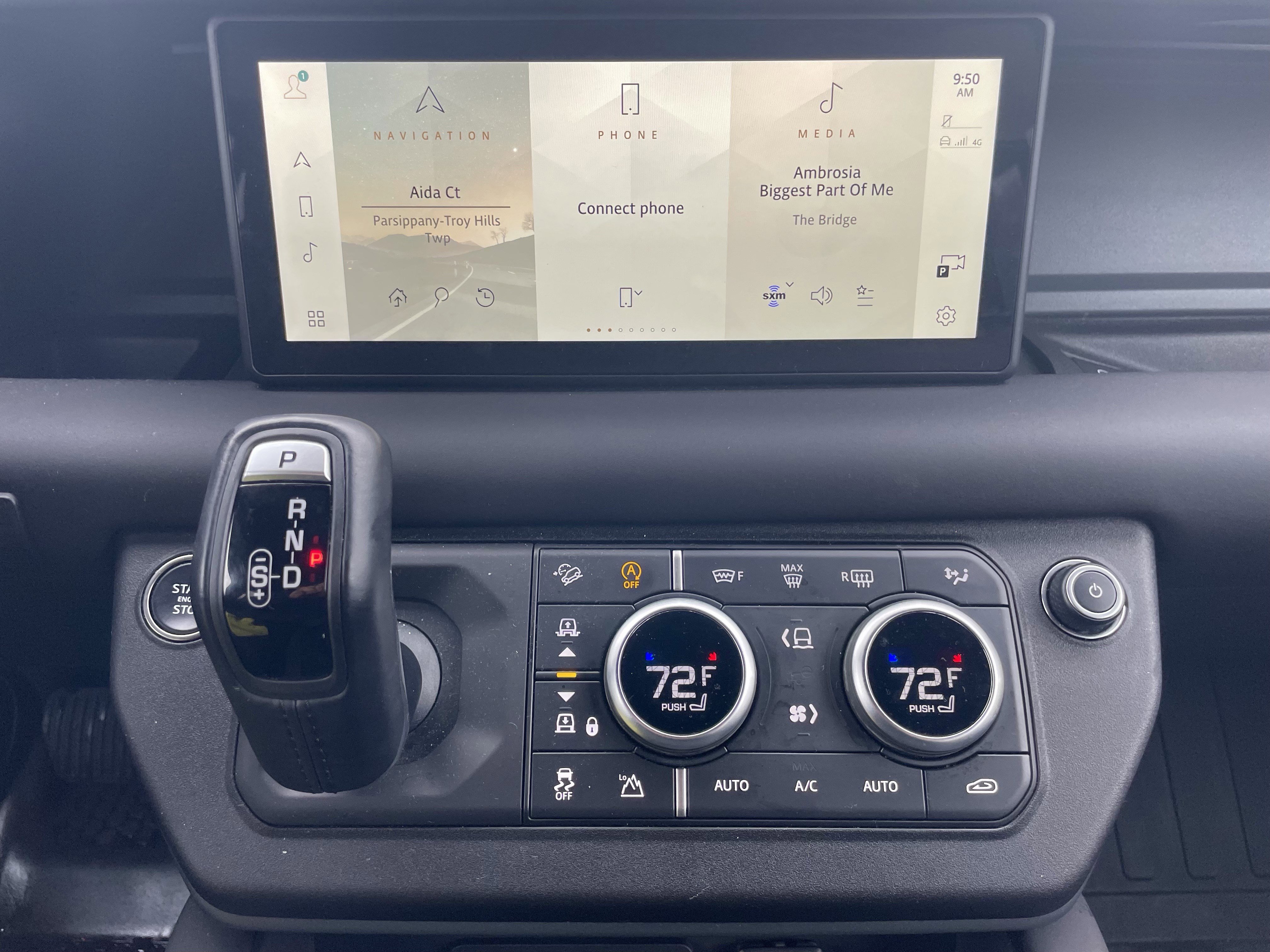 Used 2024 Land Rover Defender 110 X-Dynamic SE image 17