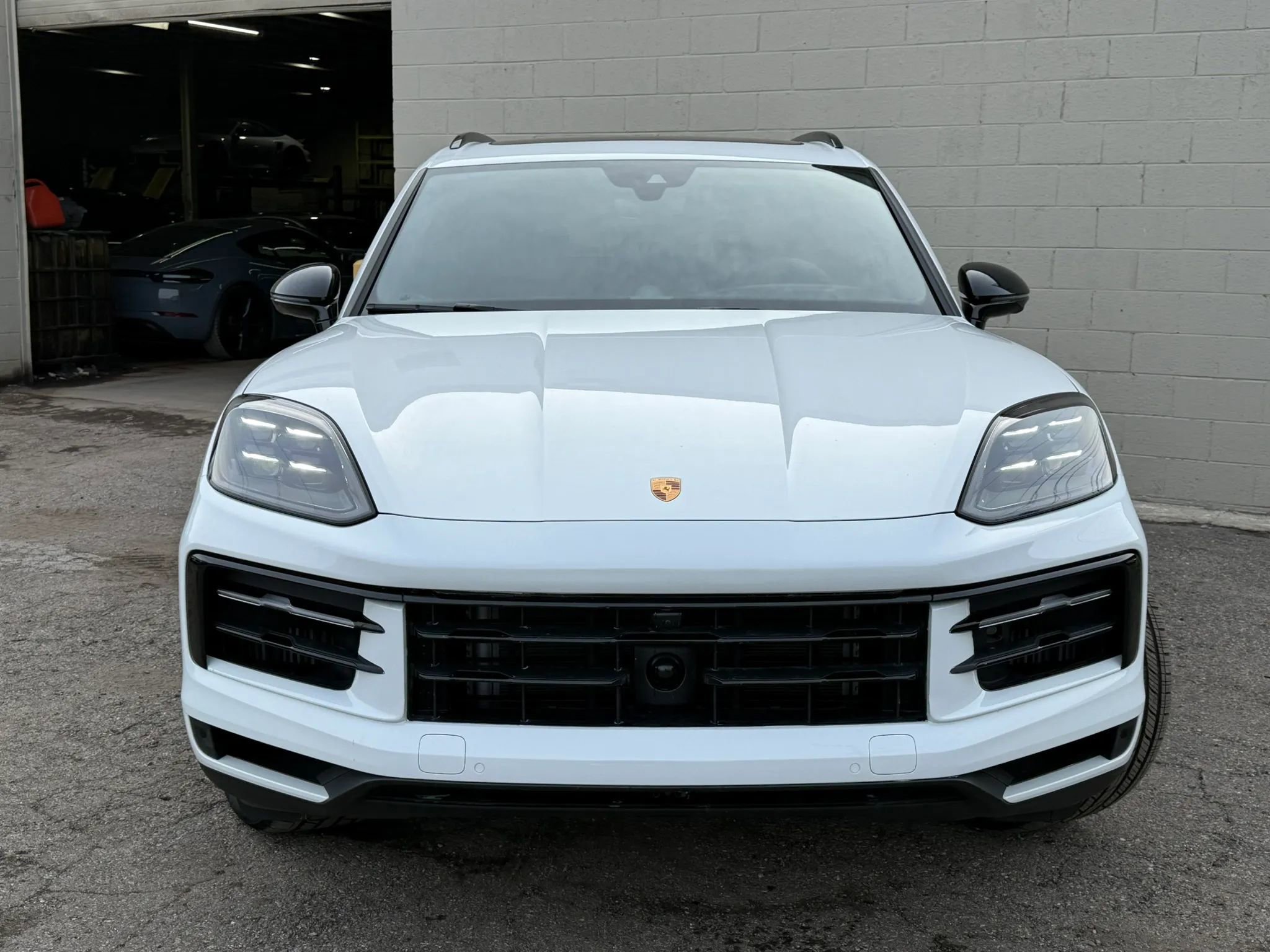 Used 2025 Porsche Cayenne S w/ Premium Package Plus image 18