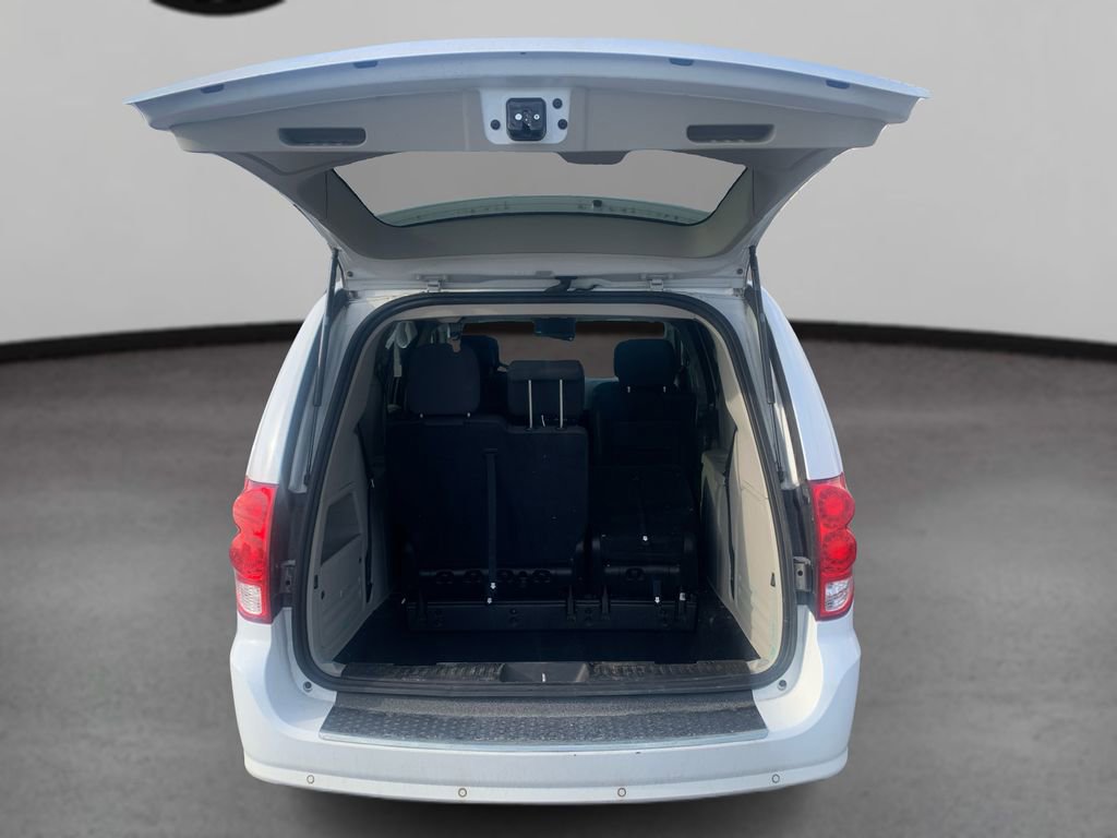 Used 2019 Dodge Grand Caravan SXT w/ Quick Order Package 29G SXT image 11