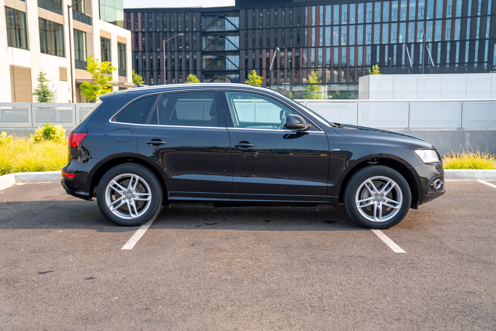 Used 2013 Audi Q5 3.0T Premium Plus w/ Audi MMI Navigation Plus Pkg AWD/4WD image 8