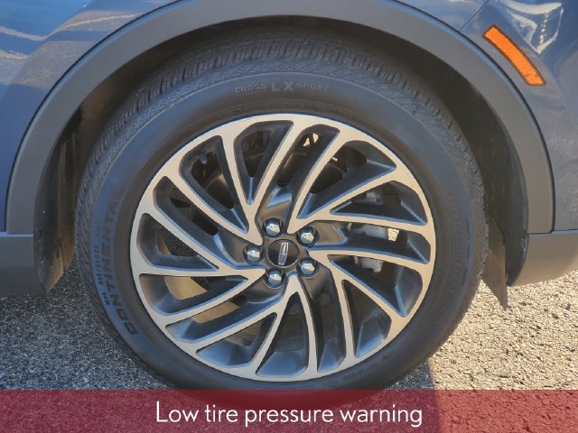 Used 2019 Lincoln Nautilus Reserve AWD/4WD image 40