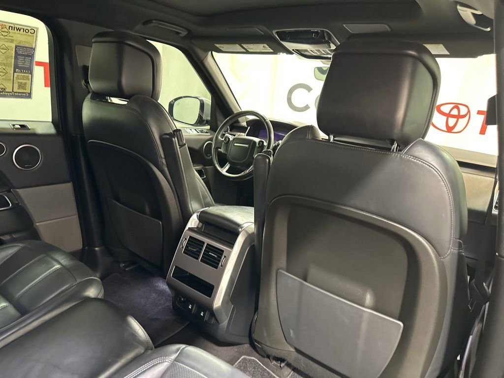 Used 2020 Land Rover Range Rover Sport HSE image 14