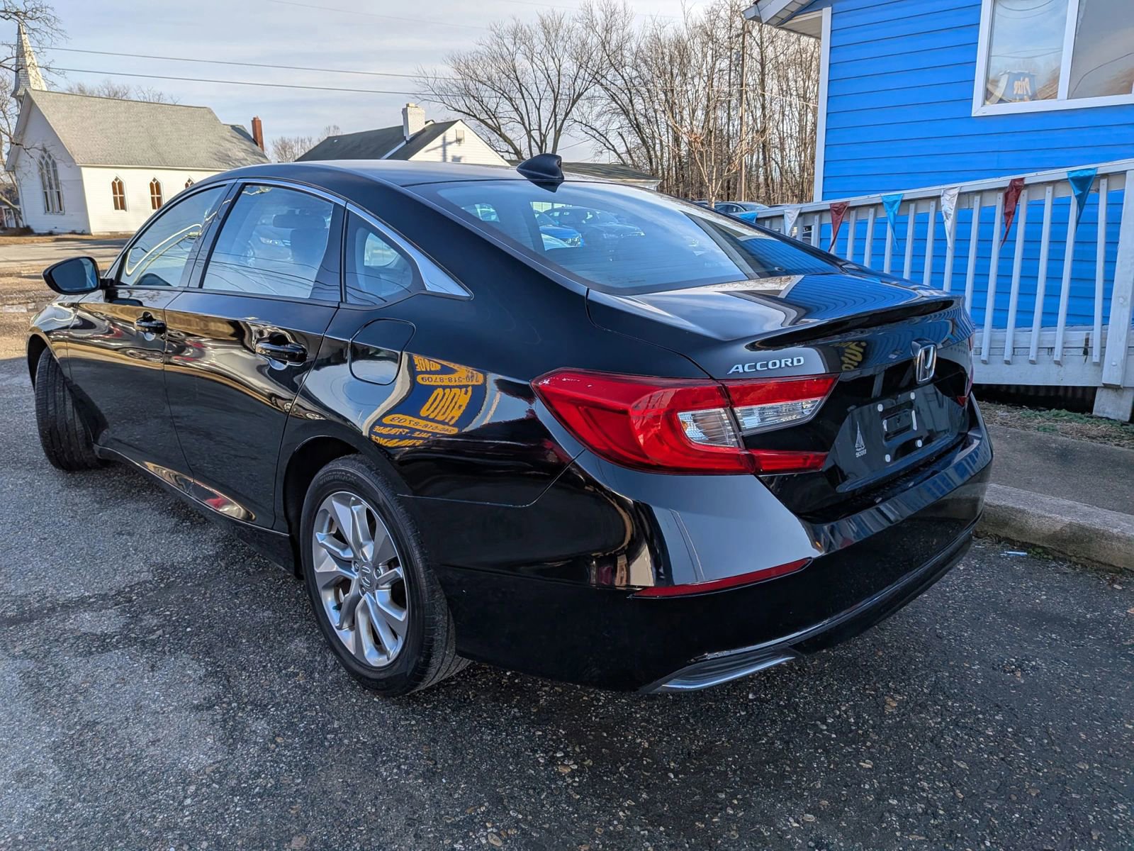 Used 2018 Honda Accord LX image 4