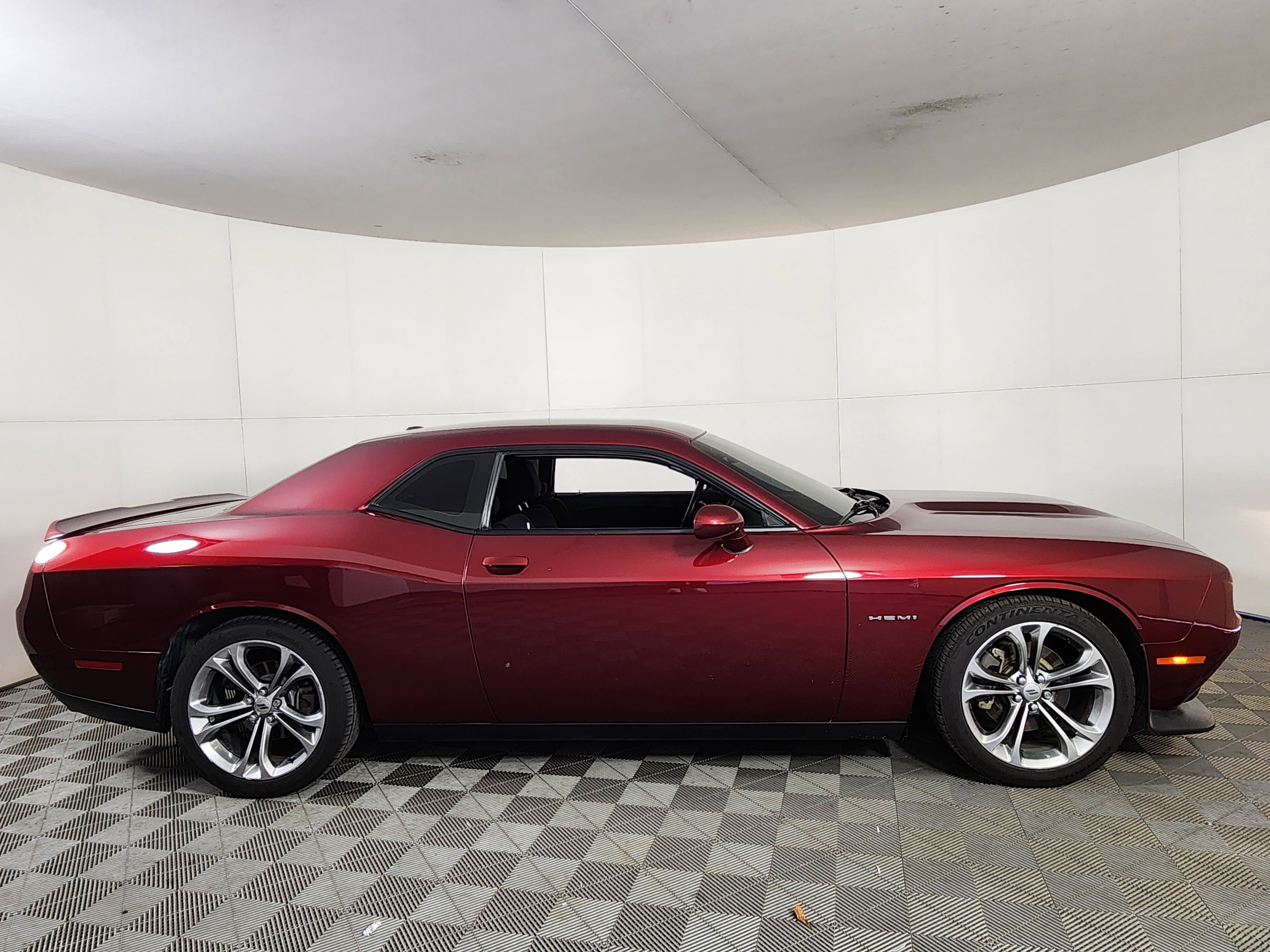 Used 2021 Dodge Challenger R/T image 8
